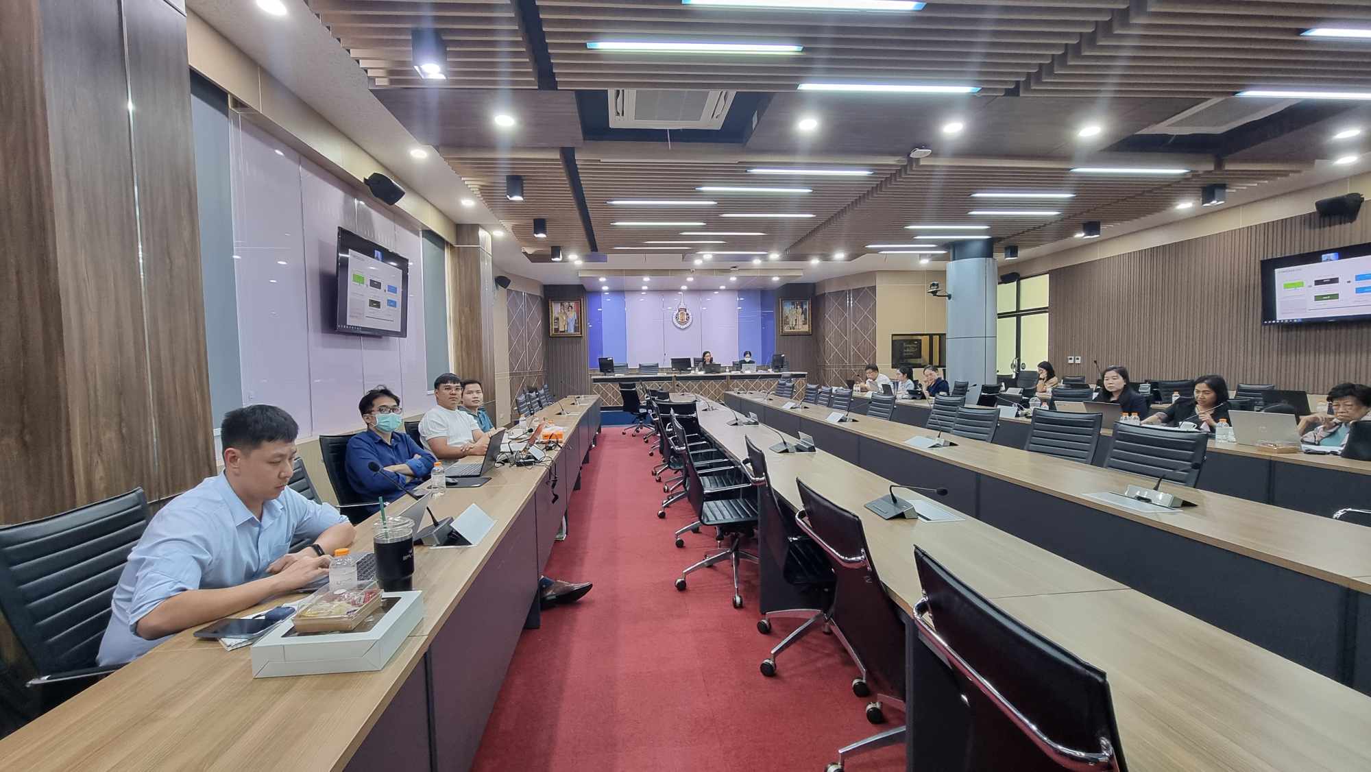 ศคร. ร่วมกับ ศทท. ได้จัดอบรมเชิงปฏิบัติการในหัวข้อ การบันทึกข้อมูล มคอ.3 ในระบบ TQF ที่พัฒนาใหม่ตามเกณฑ์มาตรฐานหลักสูตร พ.ศ. 2565