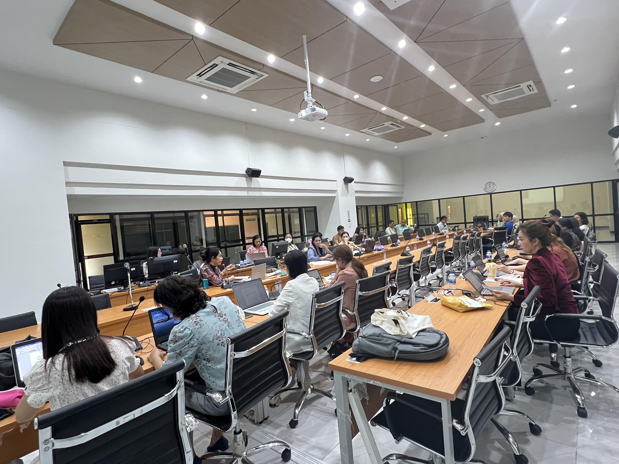 ประชุมเชิงปฏิบัติการ การบันทึกข้อมูลหลักสูตรในระบบ CHECO ครั้งที่ 3-2566 วันที่ 21 ธ.ค. 2566