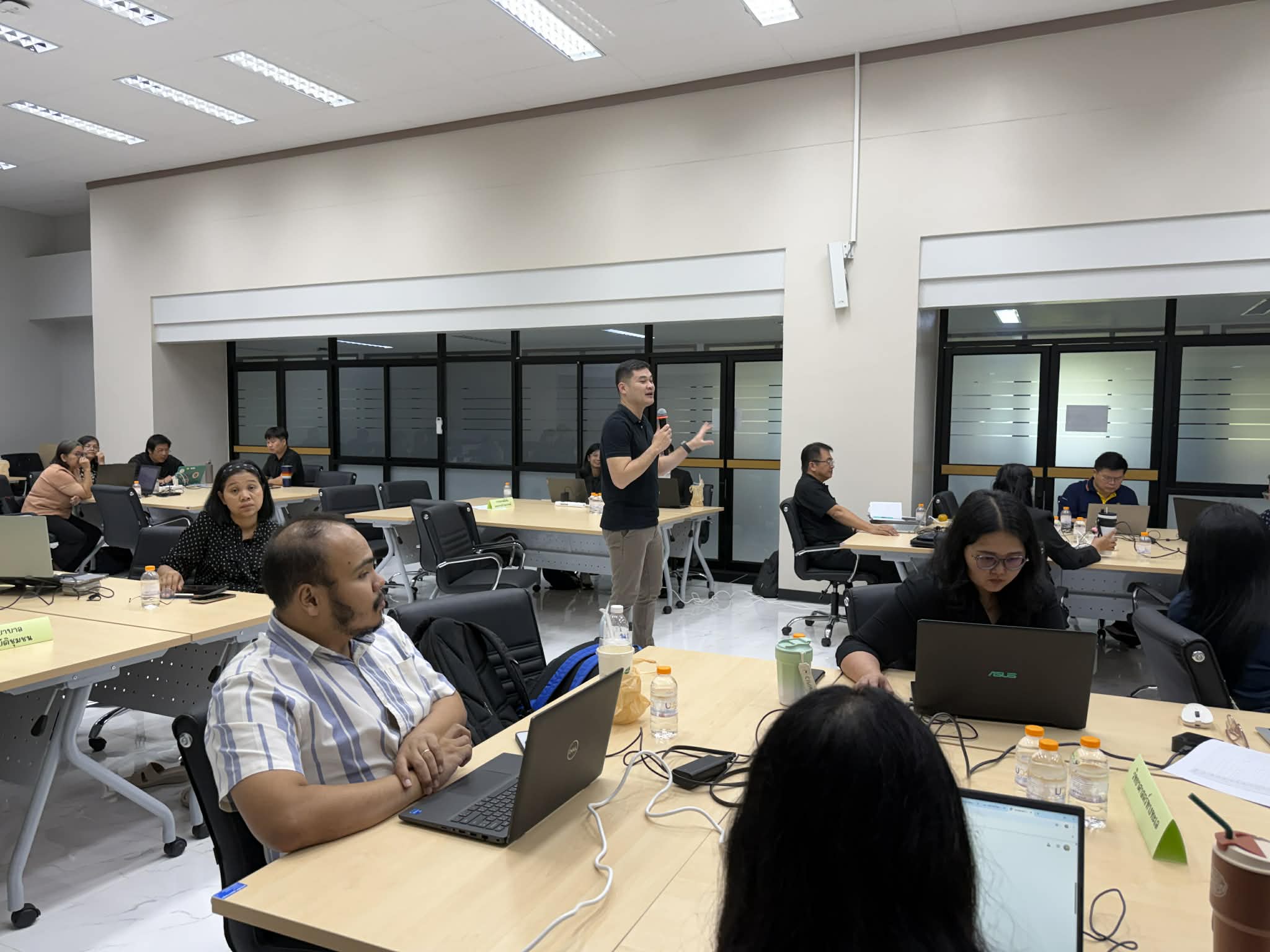 อบรมเชิงปฏิบัติการการเขียนรายงาน SAR ระดับหลักสูตร ตามเกณฑ์ AUN-QA วันที่ 12 ธ.ค.2568
